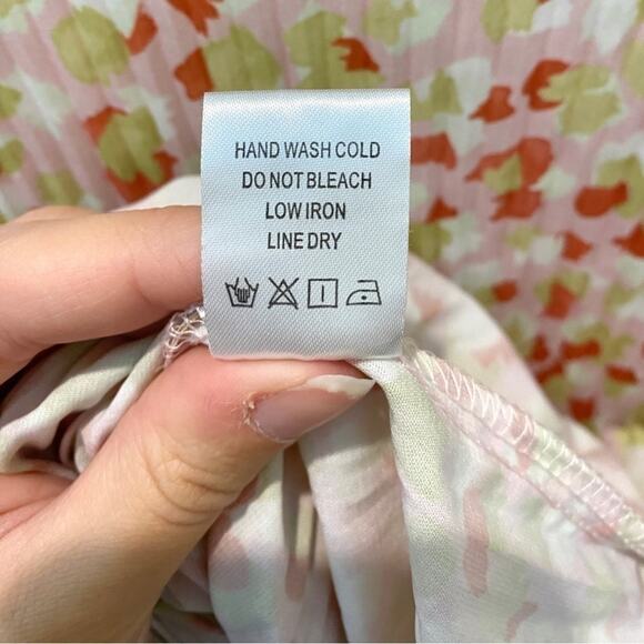 ZIA | Pleated Crinkle Floral Blouse Top Flutter Sleeve | Size Small - Picture 7 of 7